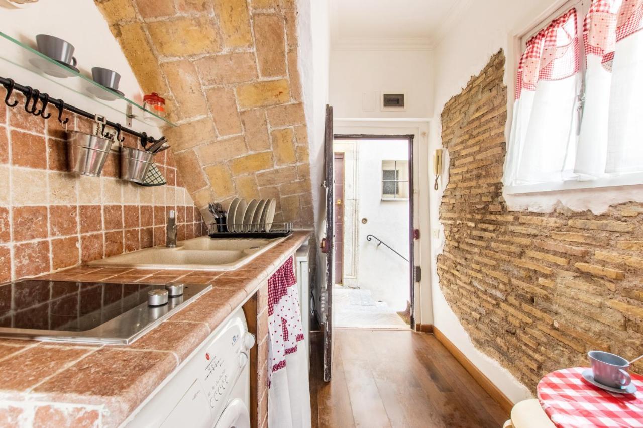 Italy Charming Stay- Campo De Fiori 3 Рим Экстерьер фото