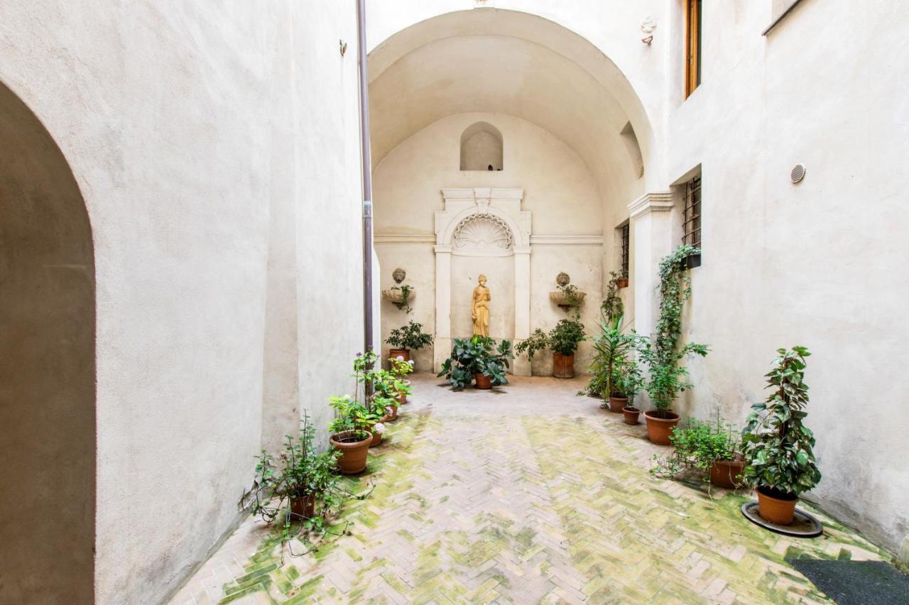 Italy Charming Stay- Campo De Fiori 3 Рим Экстерьер фото